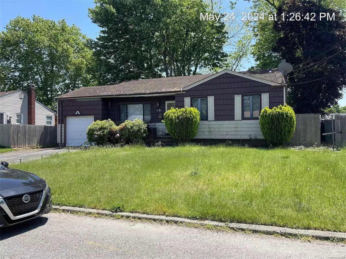 Brentwood, NY 11717,10 Hale ST