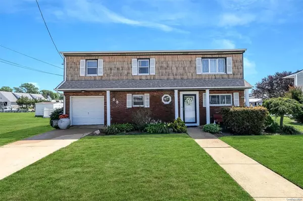 Massapequa, NY 11758,23 Delta RD