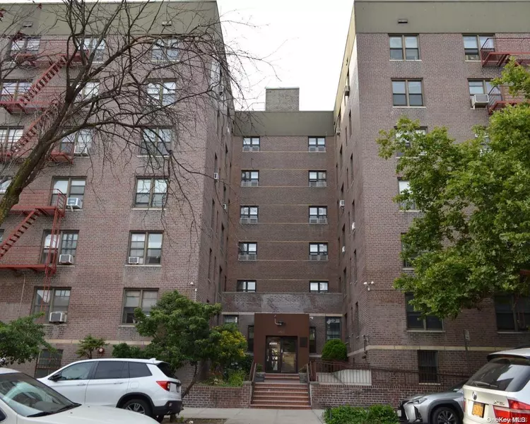 Flushing, NY 11354