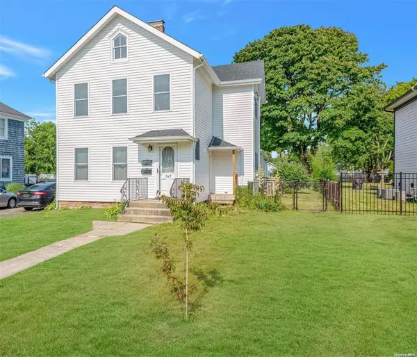 167 Bay AVE, Patchogue, NY 11772