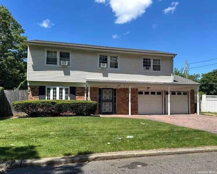 57 Lafayette ST, Huntington, NY 11743