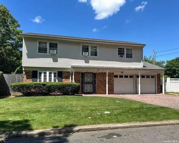 57 Lafayette ST, Huntington, NY 11743