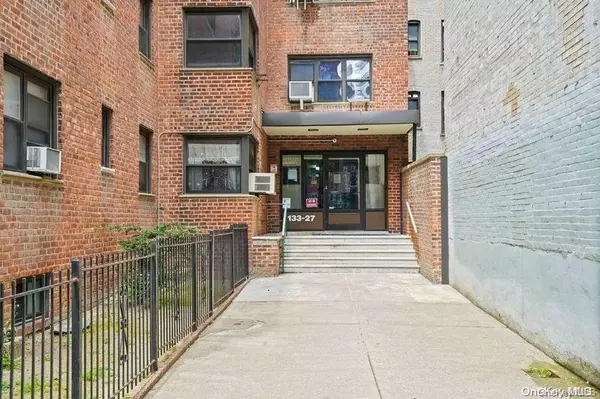 Flushing, NY 11355,133-27 Sanford AVE #21