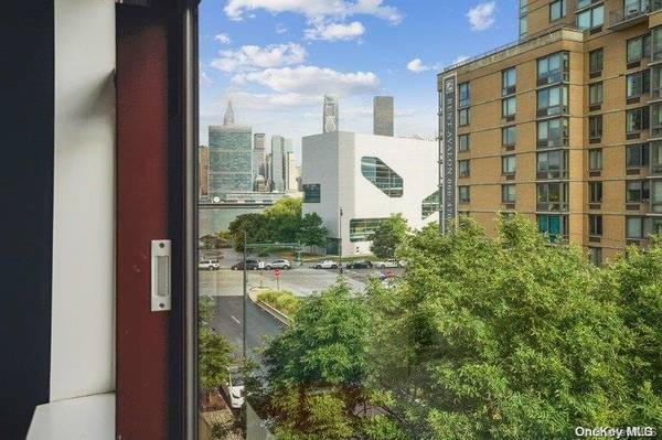 4-74 48th AVE #4S, Long Island City, NY 11109