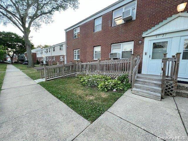 Bayside, NY 11364,67-27 218 ST #1