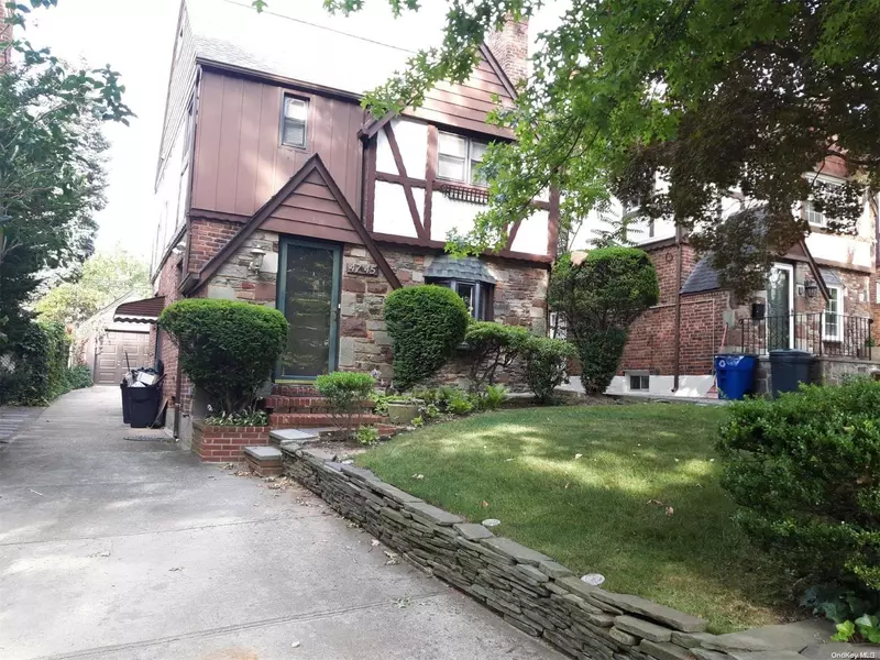 47-45 245th ST, Little Neck, NY 11362