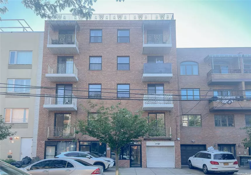 71-24 163rd ST #5A, Fresh Meadows, NY 11365