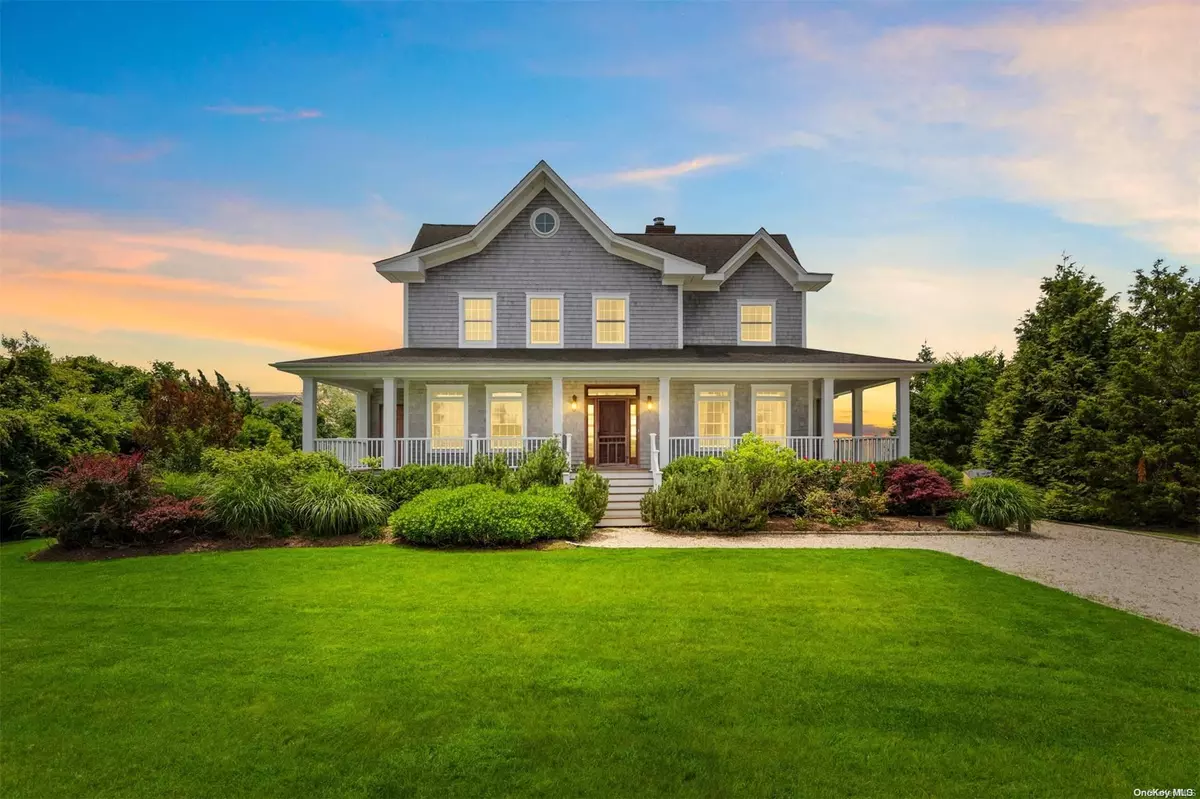 Hampton Bays, NY 11946,8 Gilbert RD