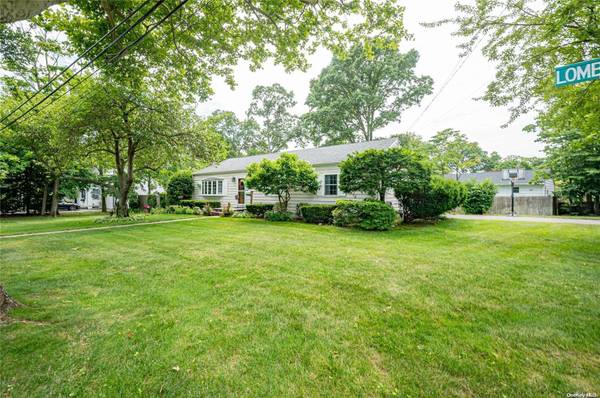 553 Lombardy BLVD, Brightwaters, NY 11718