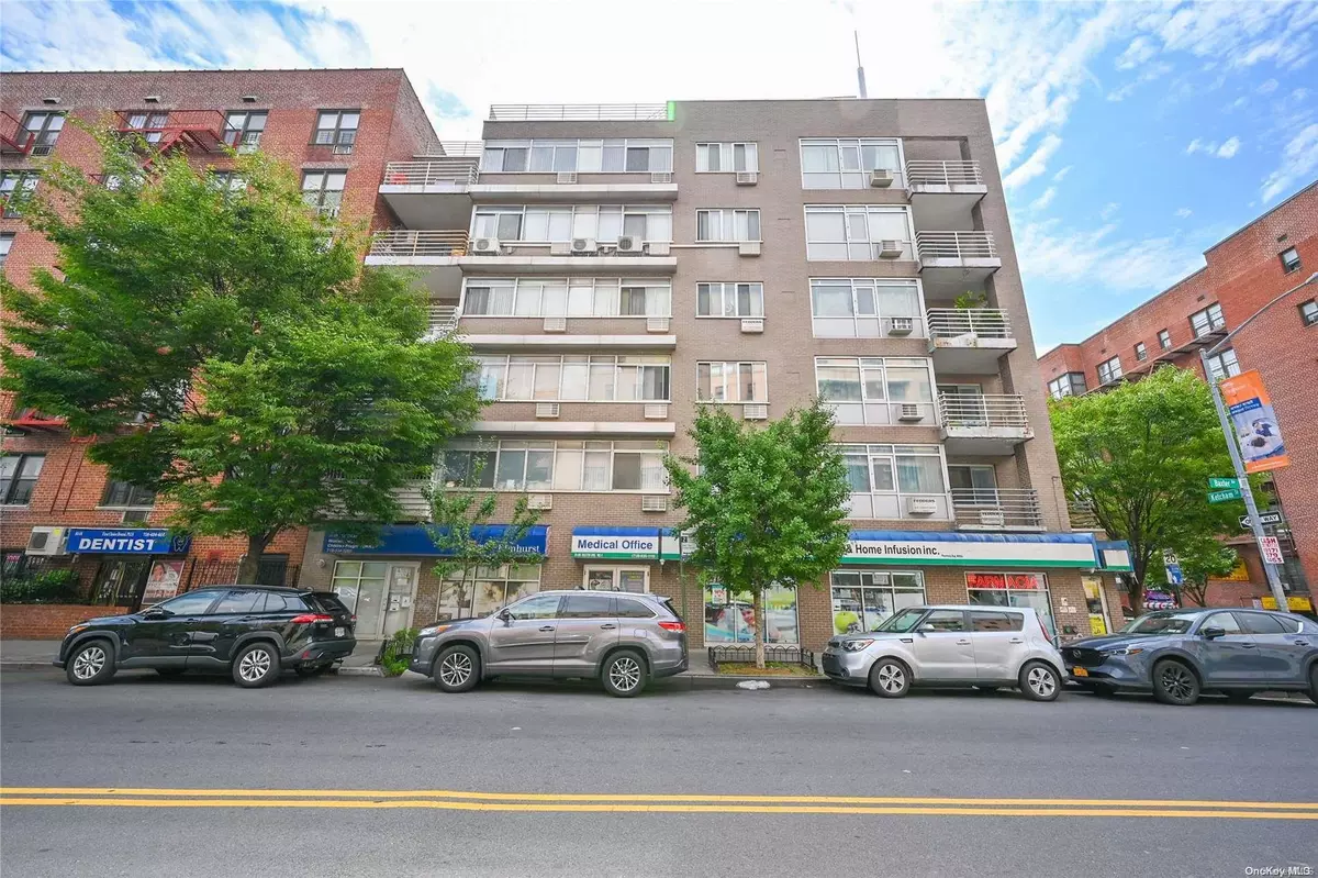 Elmhurst, NY 11373,81-06 Baxter AVE #4B