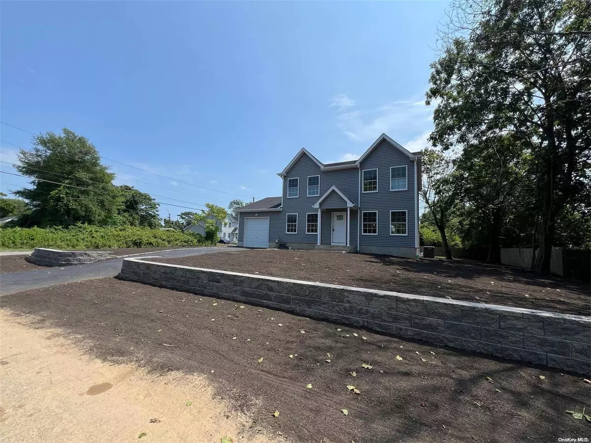 Mastic Beach, NY 11951,36 Gooseberry RD