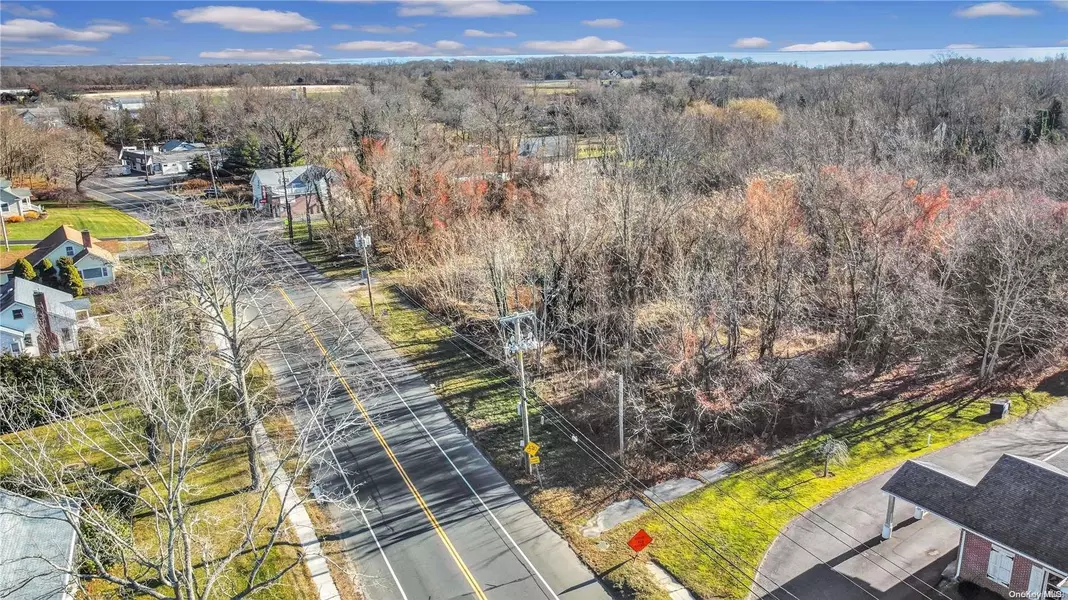 1505 Main RD, Jamesport, NY 11947