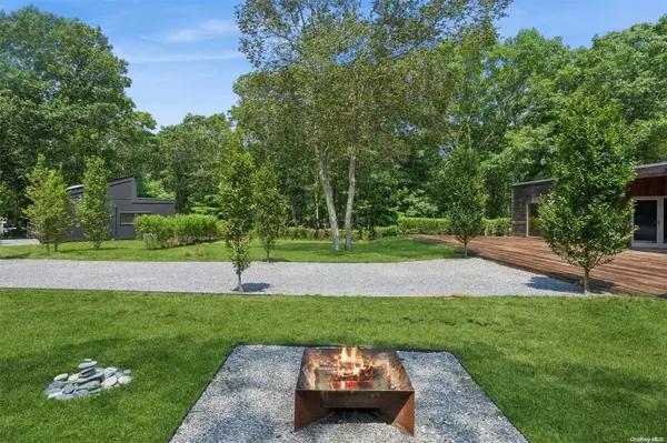 East Hampton, NY 11937,54 Copeces LN