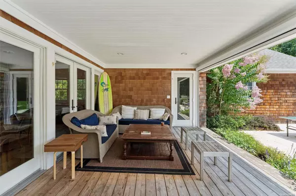 Quogue, NY 11959,50 Old Main RD
