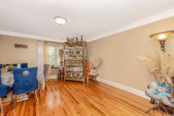 Brooklyn, NY 11236,8008 Avenue J