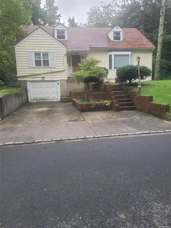 Great Neck, NY 11021
