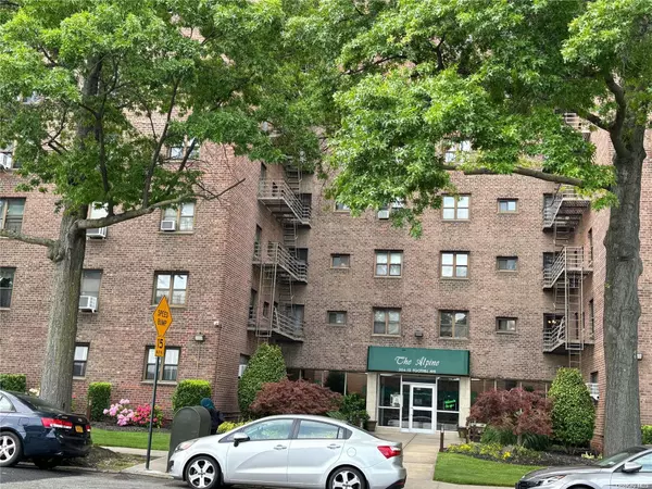 204-15 Foothill AVE #A63, Hollis, NY 11423