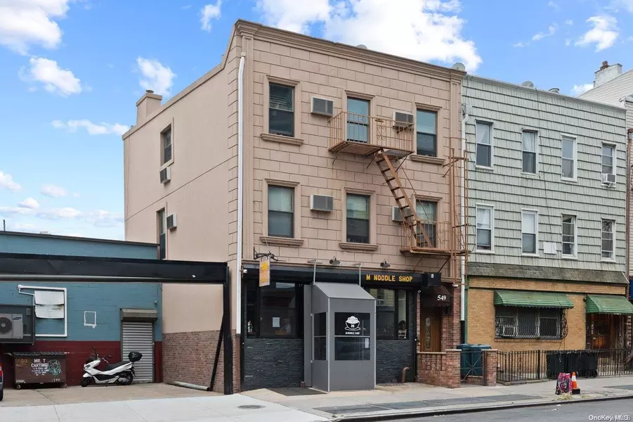 549 Metropolitan AVE #A, Brooklyn, NY 11211