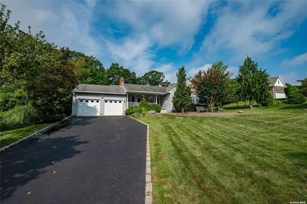 77 Great Rock DR,  Wading River,  NY 11792