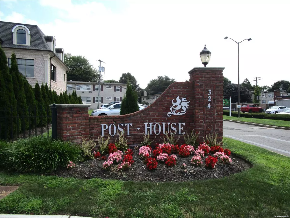 Westbury, NY 11590,324 Post AVE #3-B