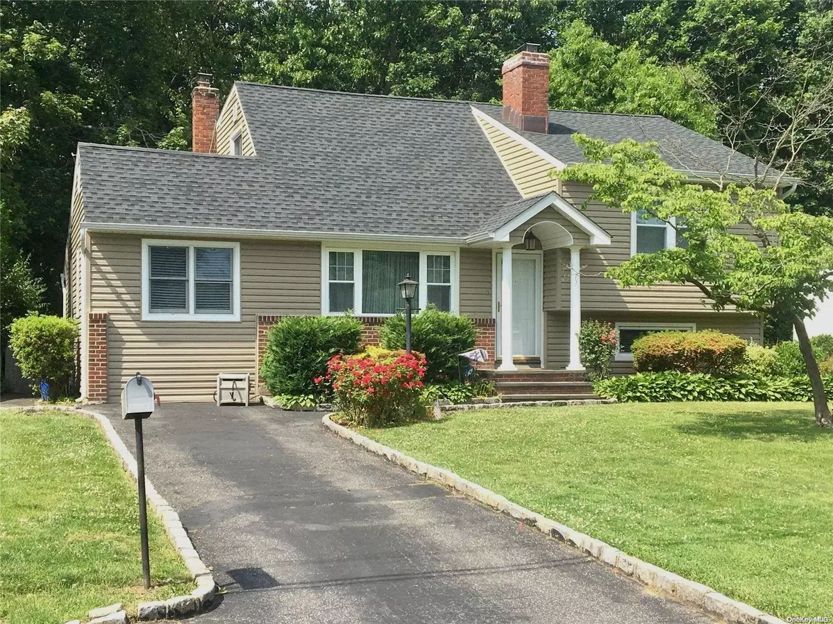 Melville, NY 11747,7 Skyview PL