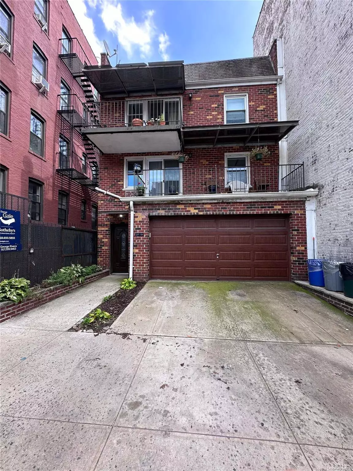 Astoria, NY 11102,27-19 23rd ST