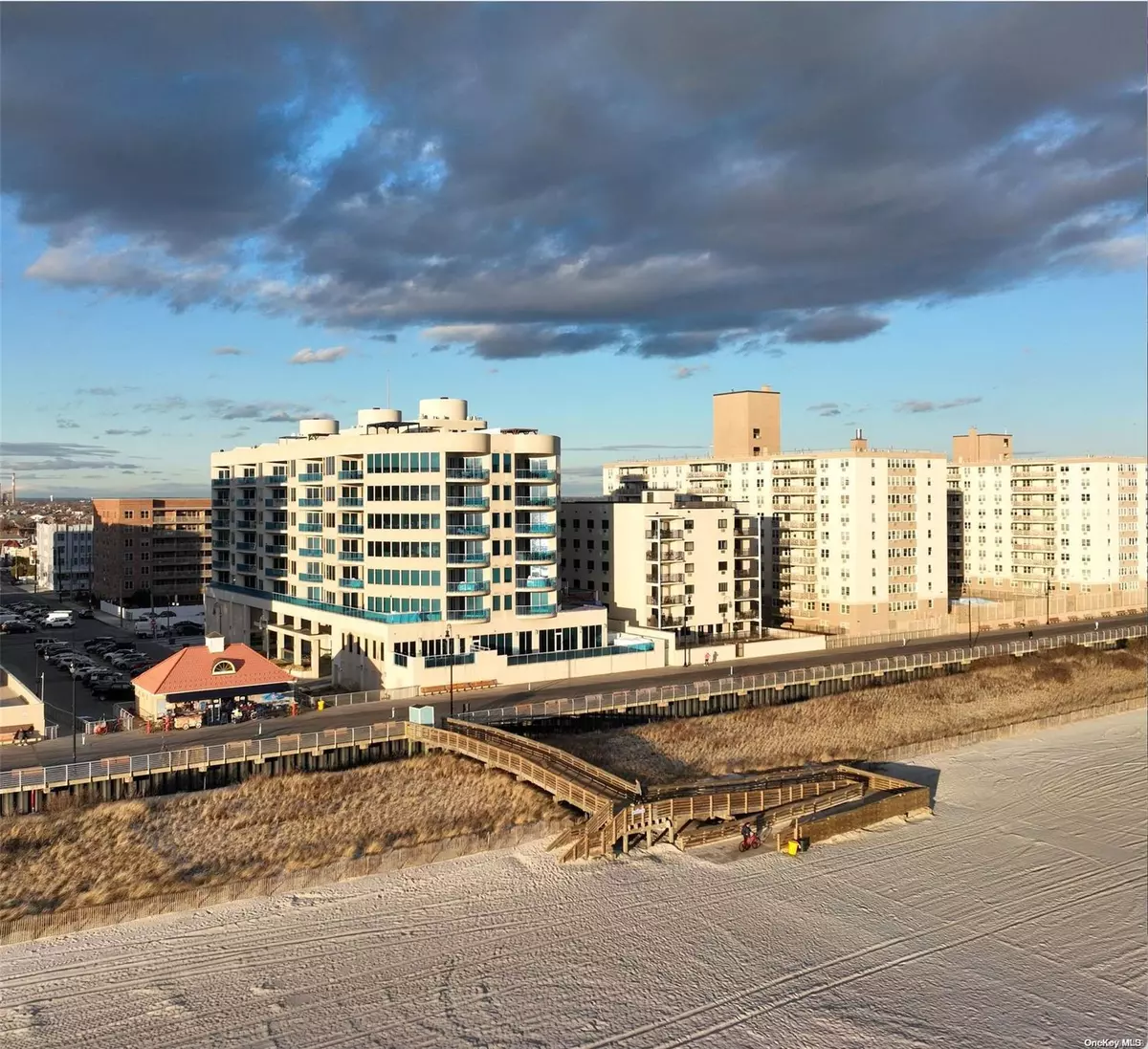 Long Beach, NY 11561,403 E Boardwalk #602