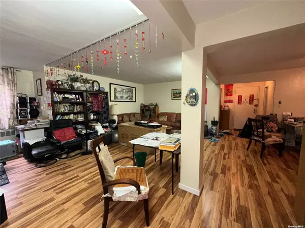 Flushing, NY 11355,138-15 Franklin Avenue #221