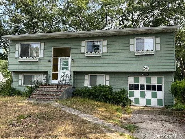 Holbrook, NY 11741,30 7th ST