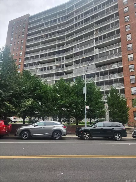 61-55 98th ST #2B, Rego Park, NY 11374