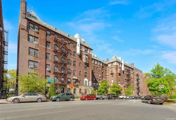 Forest Hills, NY 11375,77-16 Austin ST #2G