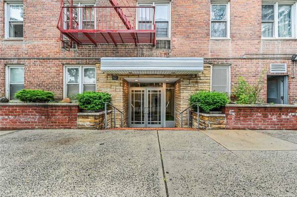 1332 Metropolitan AVE #6E, Bronx, NY 10462