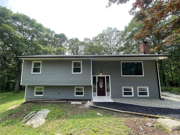 Carmel, NY 10512,29 Hilltop CT