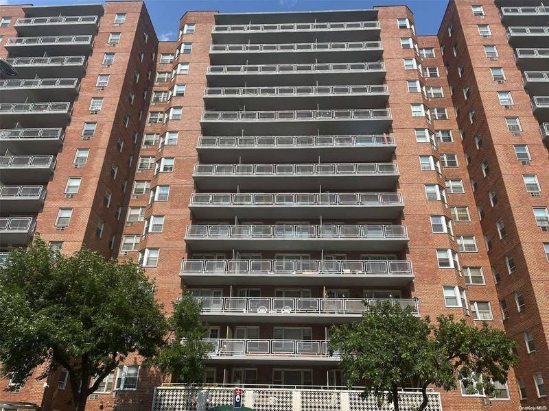 8915 Parsons BLVD #9H, Jamaica, NY 11432