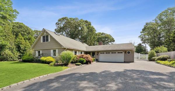 East Moriches, NY 11940,41 Mill Pond LN