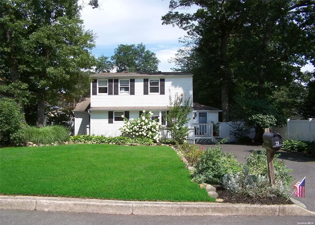 Nesconset, NY 11767,23 Locust ST