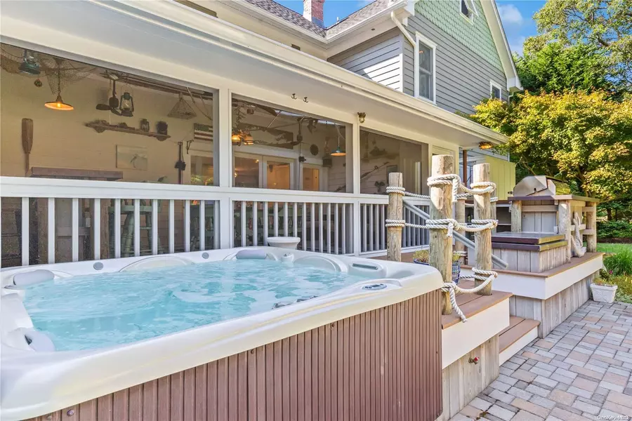 105 Ole Jule LN, Mattituck, NY 11952