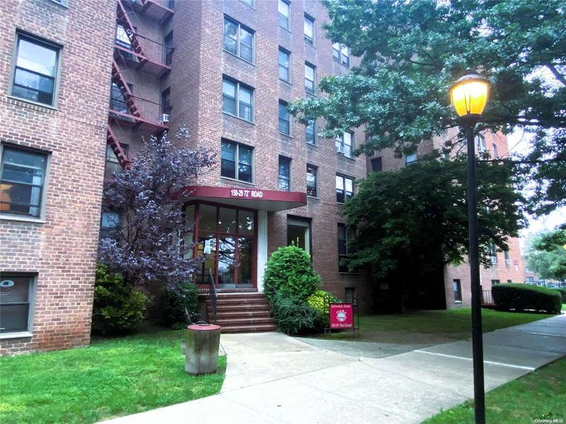 150-29 72nd Road #5E, Flushing, NY 11367