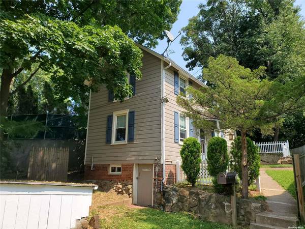 251-10 Northern BLVD, Little Neck, NY 11362