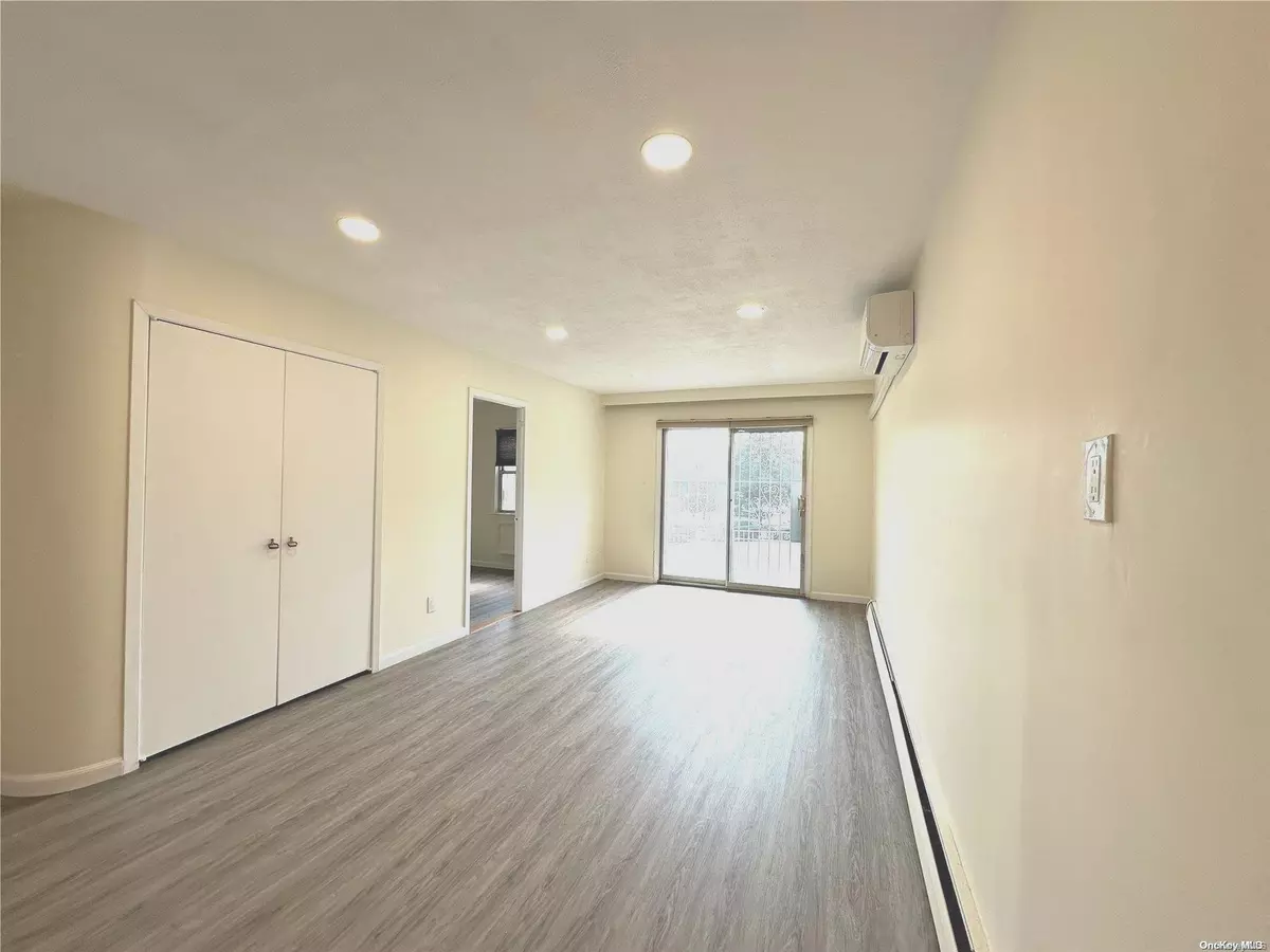 Flushing, NY 11355,42-85 Crommelin ST #2