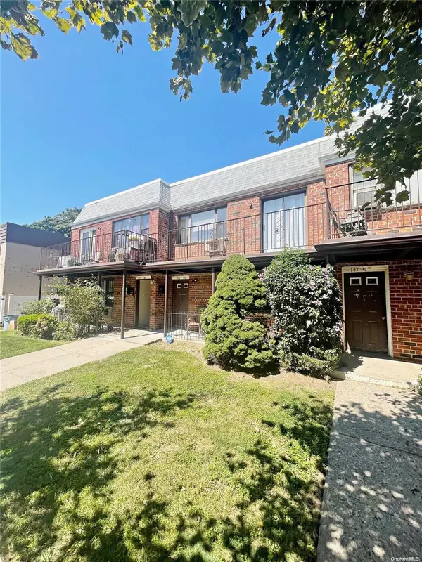 Kew Garden Hills, NY 11367,147-39 71 AVE #2a