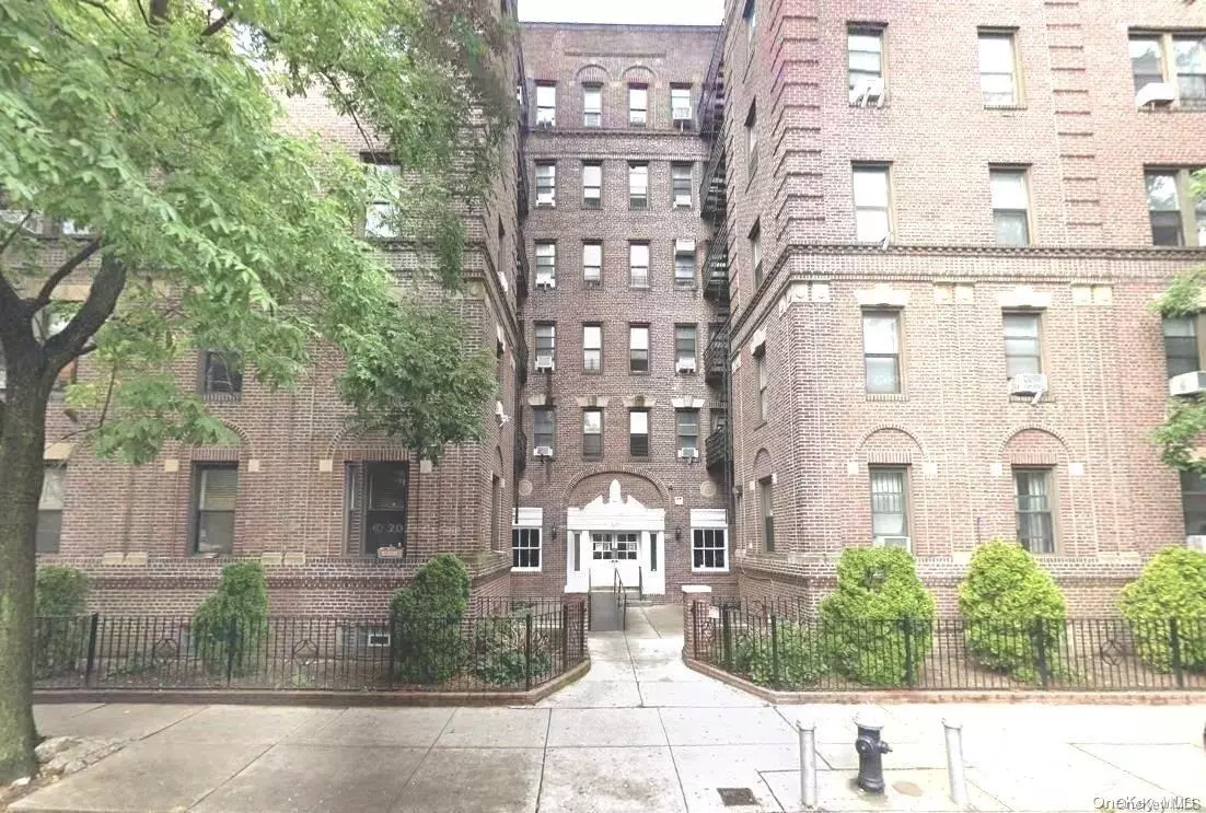 Jackson Heights, NY 11372,34-20 83rd ST #2E