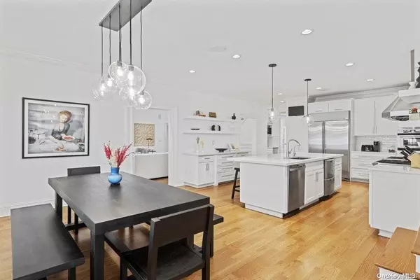 North Haven, NY 11963,9 Blue Heron WAY