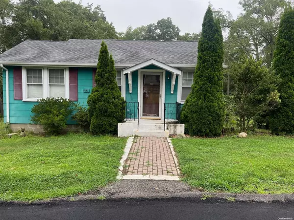 39 Saltaire RD,  Sound Beach,  NY 11789