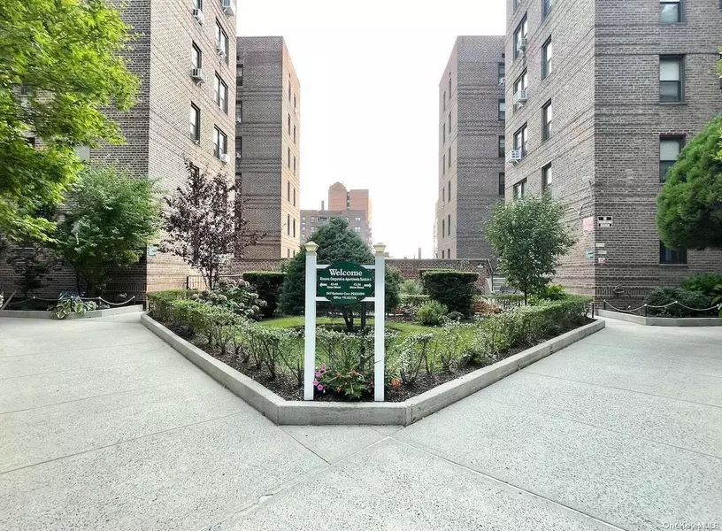 43-34 Union ST #4A, Flushing, NY 11355