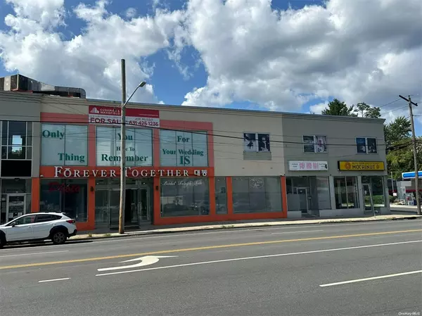 Great Neck, NY 11021,11-19 Northern Blvd #1 FL