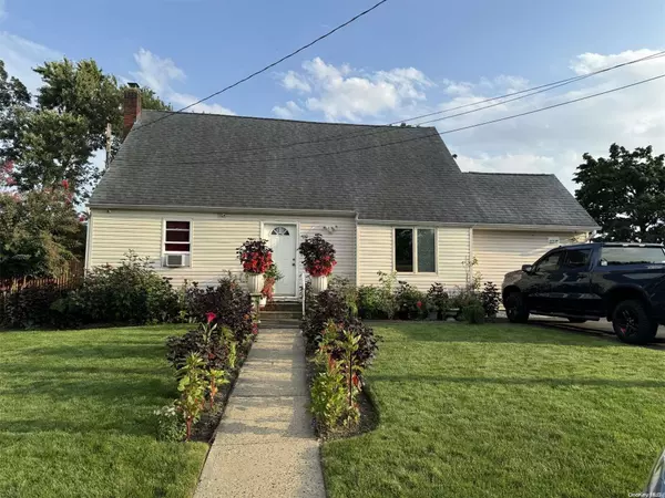 Central Islip, NY 11722,230 Saint Johns ST