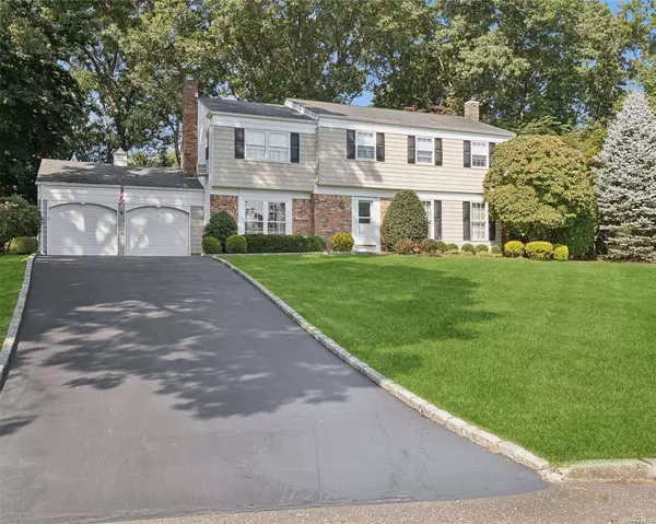 Smithtown, NY 11787,56 Neil DR