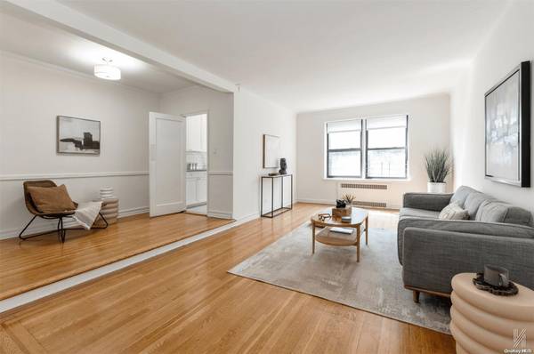 35-35 75th ST #428, Jackson Heights, NY 11372