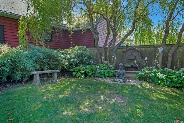 Mattituck, NY 11952,95 Love LN